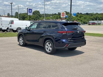 2022 Toyota Highlander LE