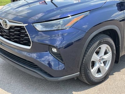 2022 Toyota Highlander LE