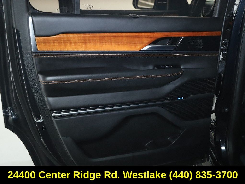 2022 Jeep Grand Wagoneer Series III