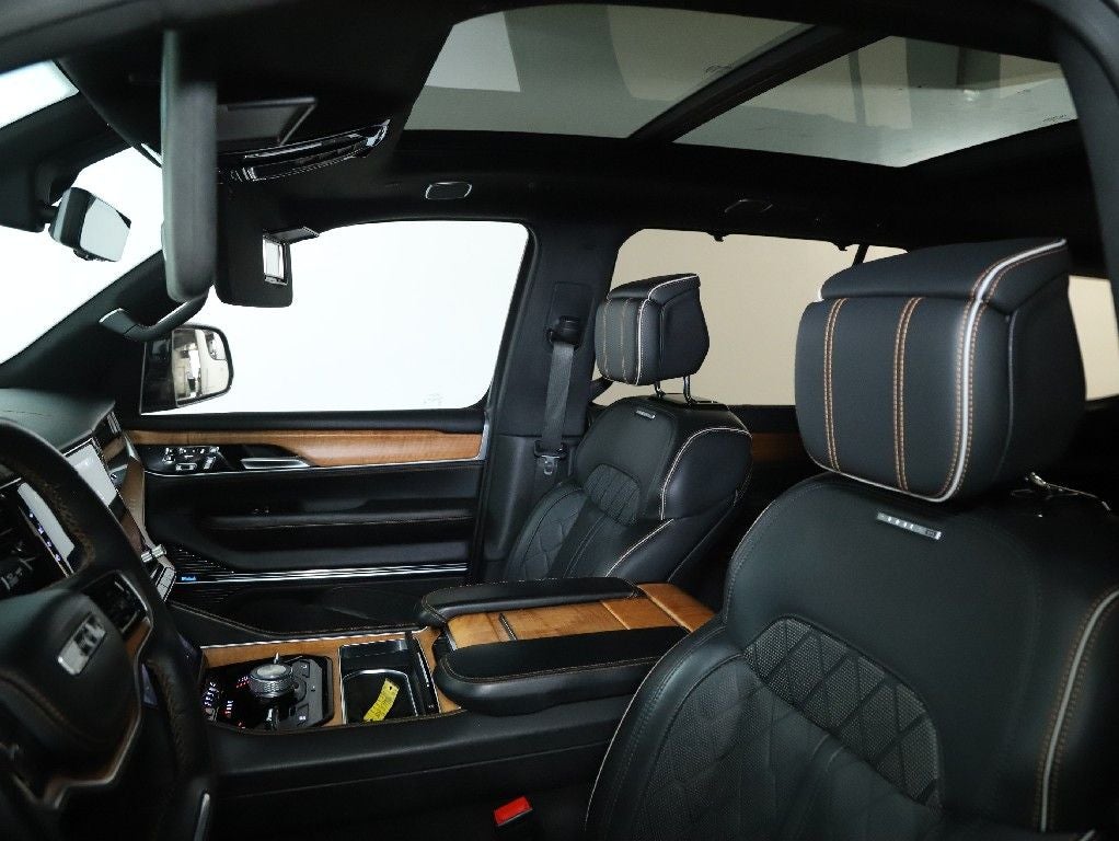 2024 Jeep Grand Wagoneer Series III