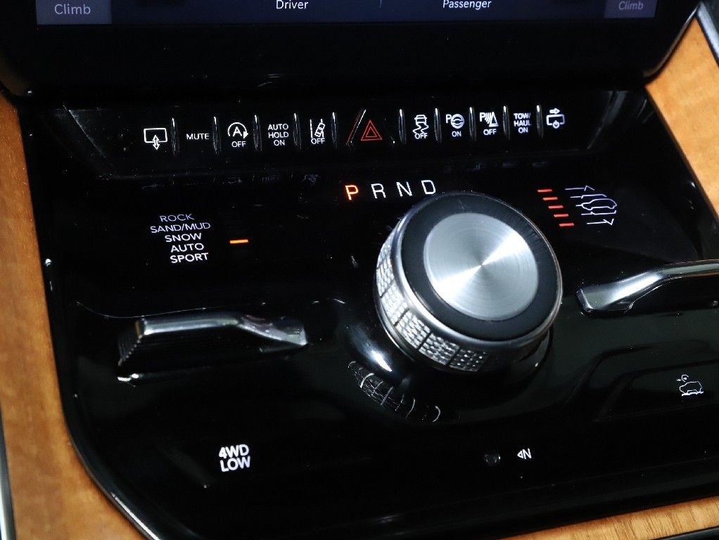 2024 Jeep Grand Wagoneer Series III