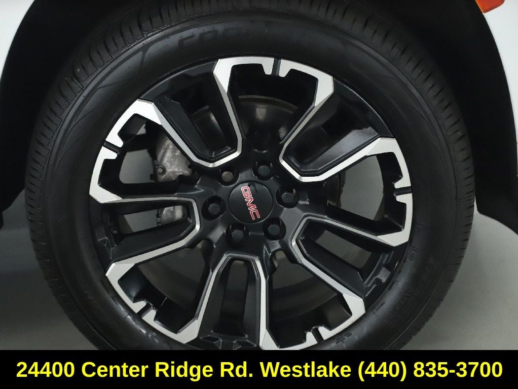 2022 GMC Yukon XL SLT