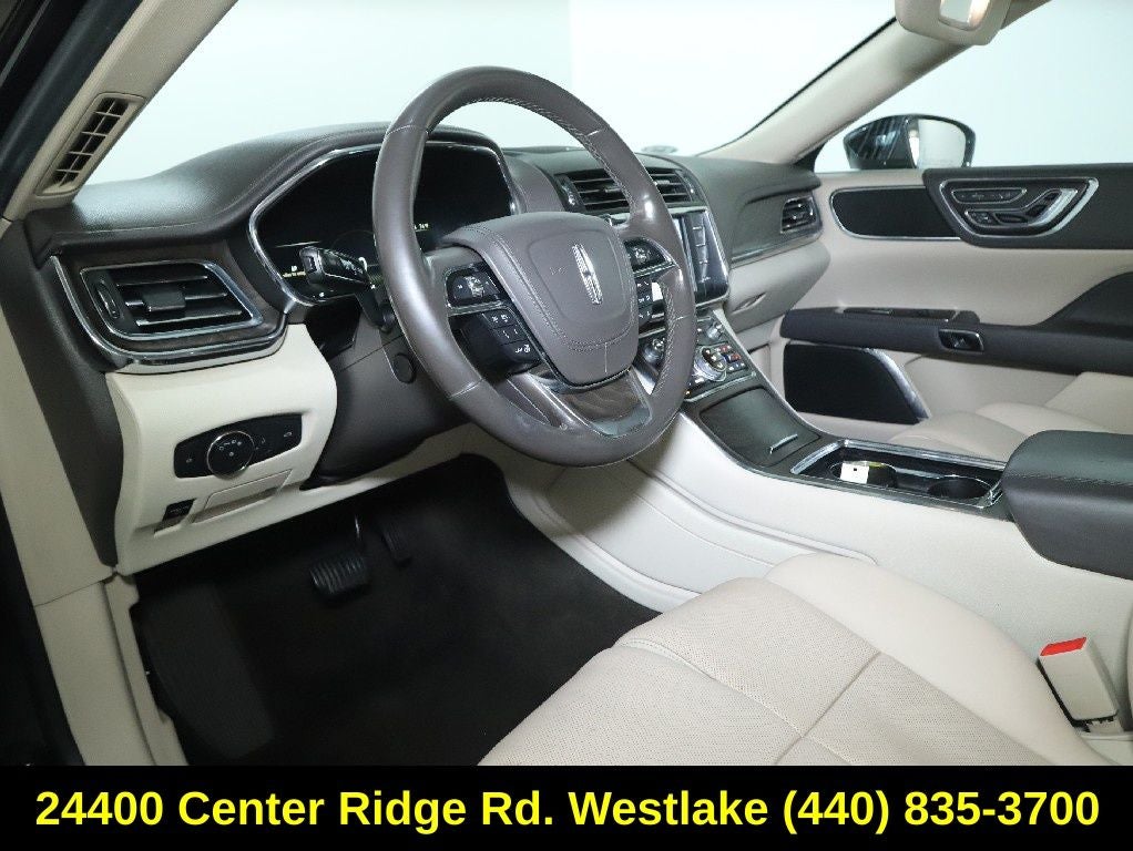 2019 Lincoln Continental Select