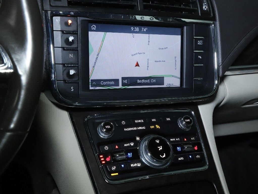 2019 Lincoln Continental Select