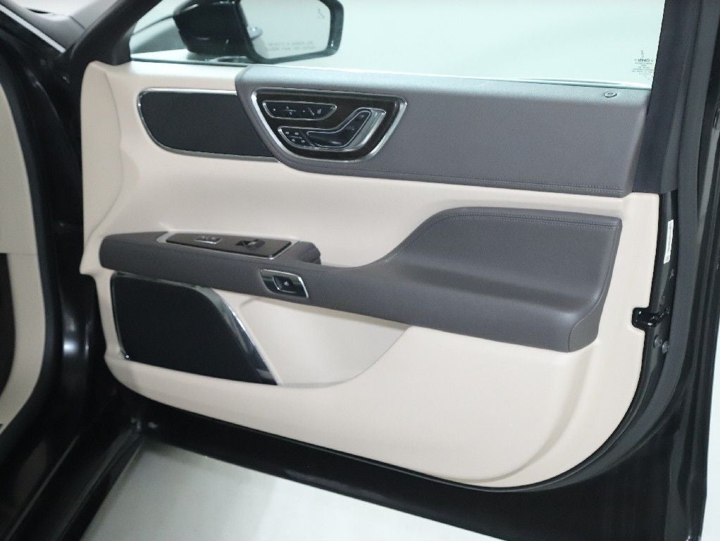 2019 Lincoln Continental Select