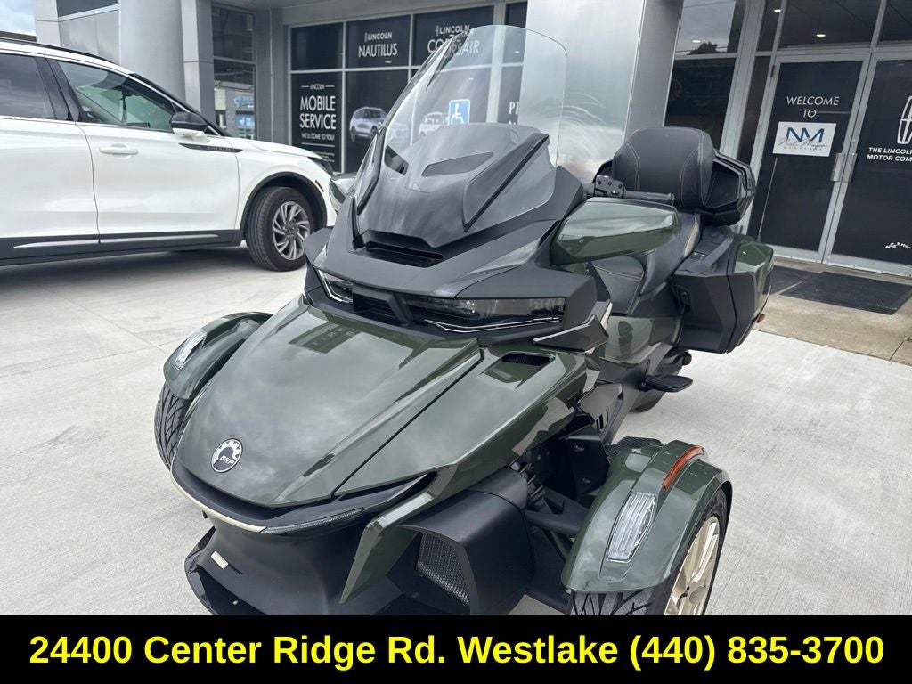 2023 Can-Am Spyder SEA TO SKY