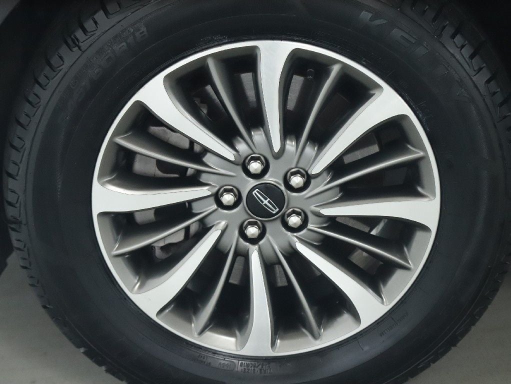 2022 Lincoln Nautilus Standard