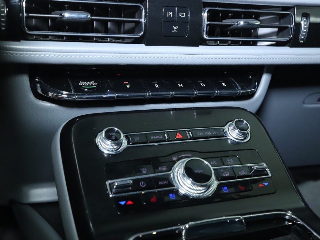 2021 Lincoln Nautilus Reserve