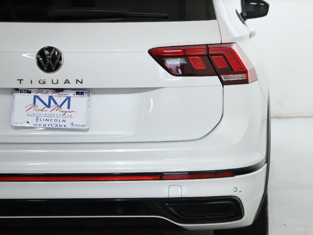 2023 Volkswagen Tiguan 2.0T SE R-Line Black