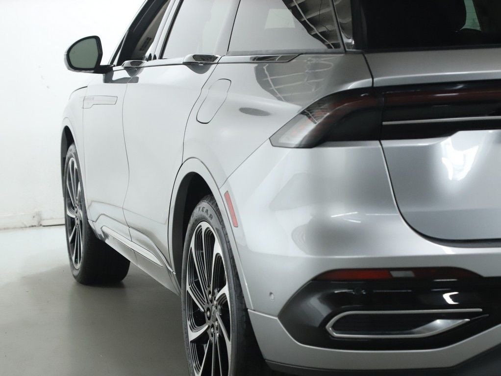 2024 Lincoln Nautilus Black Label