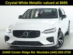 2022 Volvo S60 Recharge Plug-In Hybrid T8 R-Design Expression