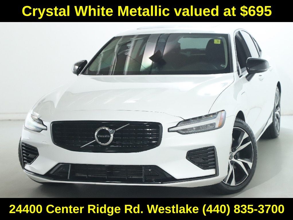 2022 Volvo S60 Recharge Plug-In Hybrid T8 R-Design Expression