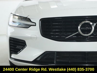 2022 Volvo S60 Recharge Plug-In Hybrid T8 R-Design Expression