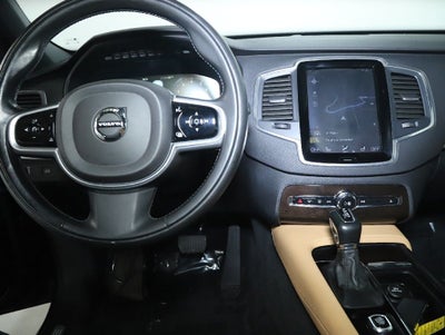 2019 Volvo XC90 T6 Momentum